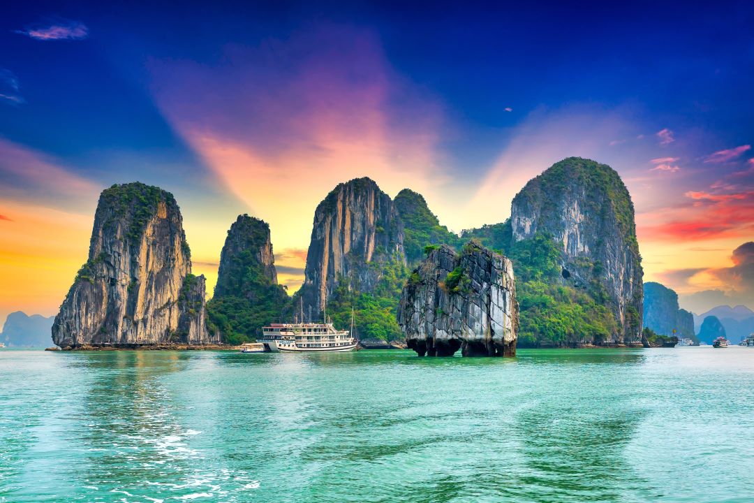 8D7N Amazing Vietnam From Hanoi